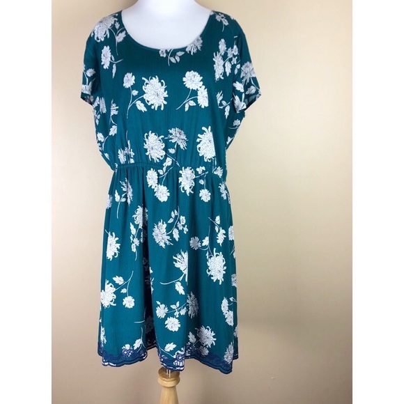 Market & Spruce Dresses & Skirts - Market Spruce• Forest Green Floral Dress